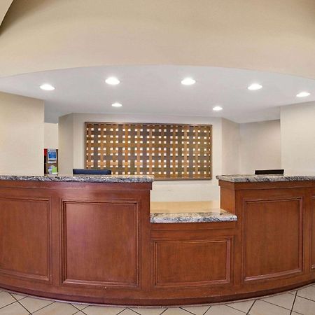 La Quinta By Wyndham New Haven Otel Dış mekan fotoğraf