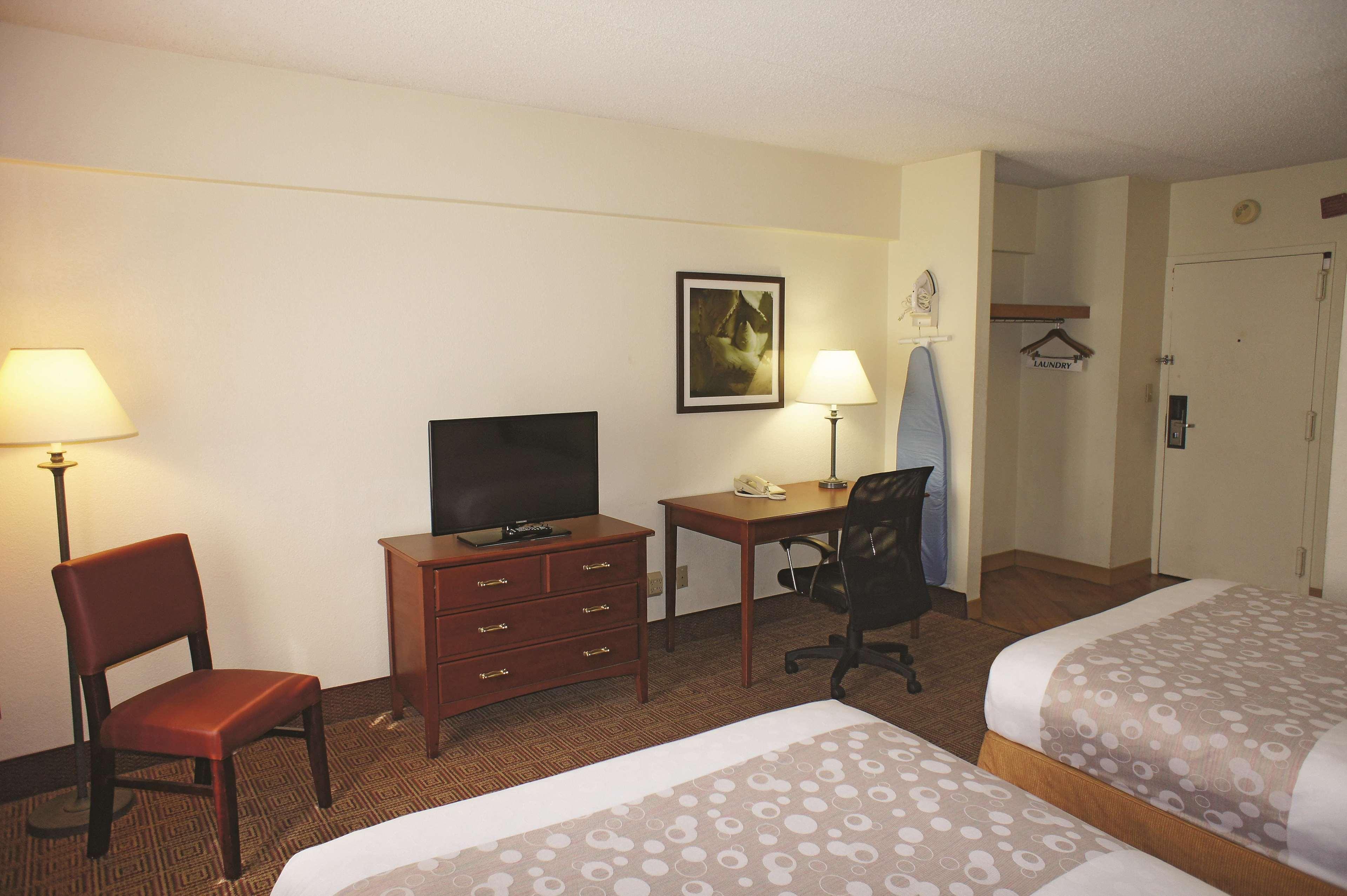 La Quinta By Wyndham New Haven Otel Dış mekan fotoğraf
