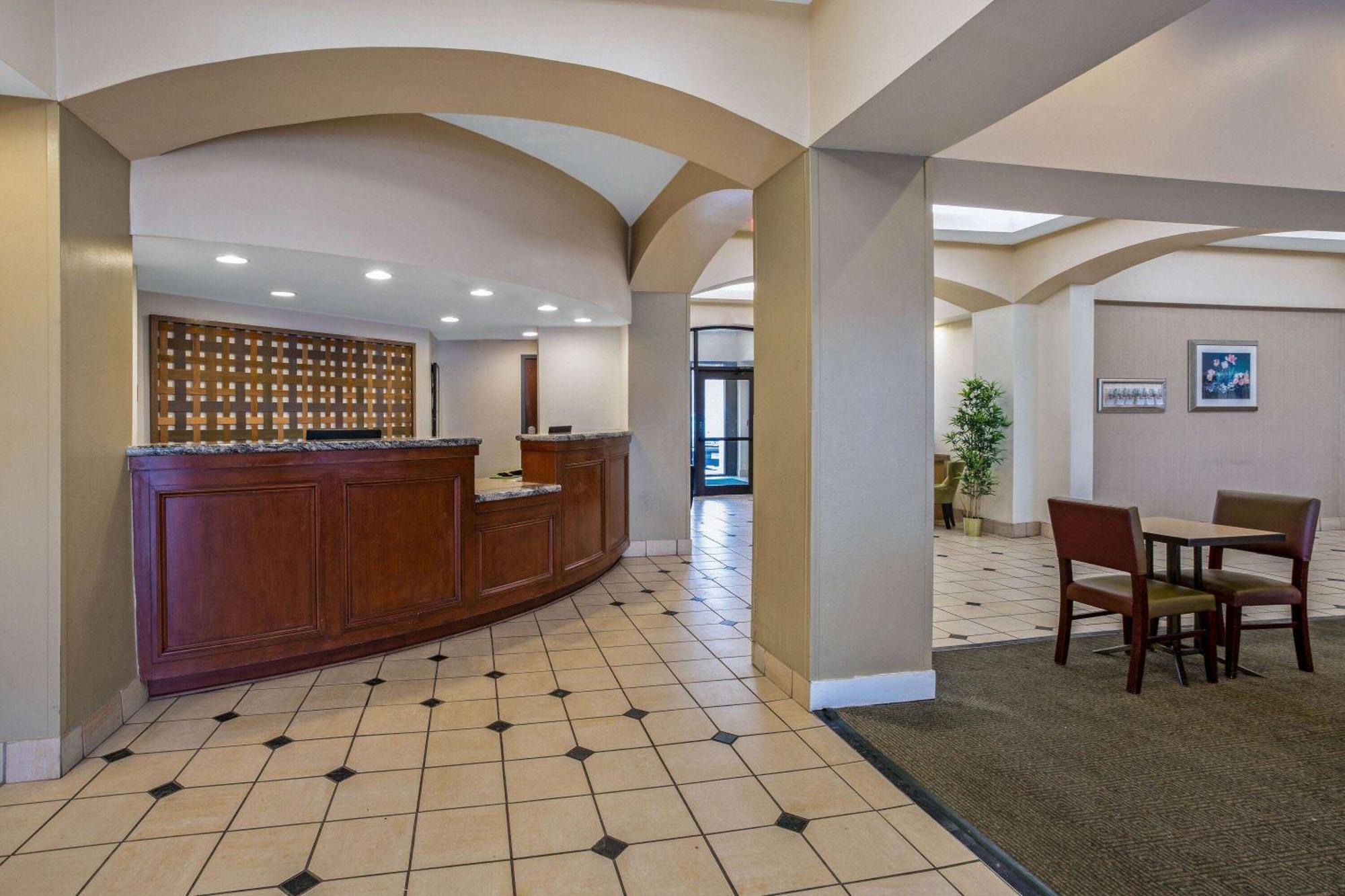 La Quinta By Wyndham New Haven Otel Dış mekan fotoğraf