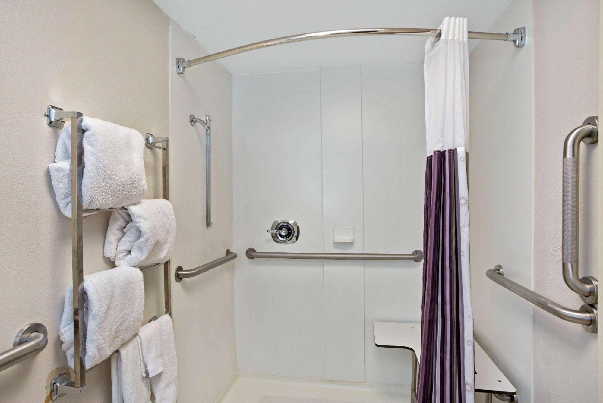 La Quinta By Wyndham New Haven Otel Dış mekan fotoğraf