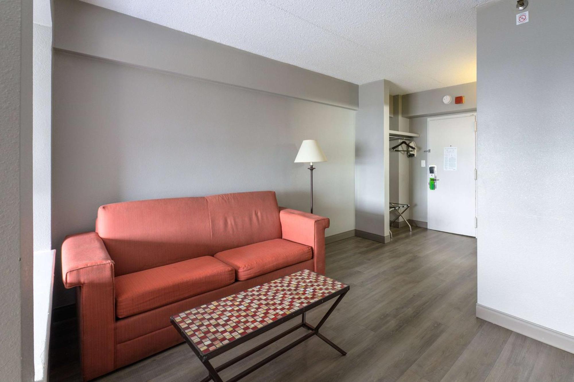 La Quinta By Wyndham New Haven Otel Dış mekan fotoğraf